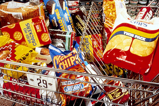 Comer alimentos ultraprocesados aumenta el riesgo de cáncer